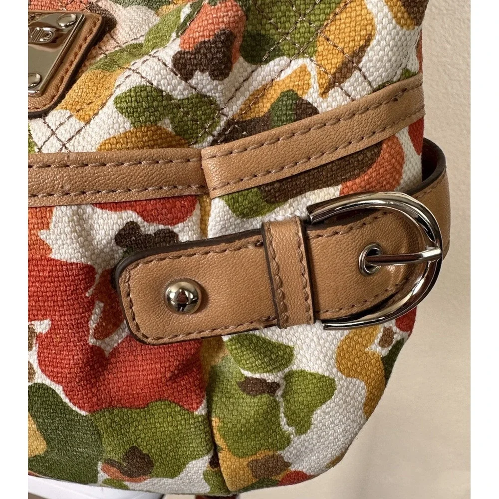 Relic Brand Collection Purse Handbag Canvas Orange Yellow Green Floral Camo